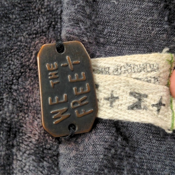 We The Free Milan Gray Crushed Velvet Top Size Medium - Picture 5 of 9